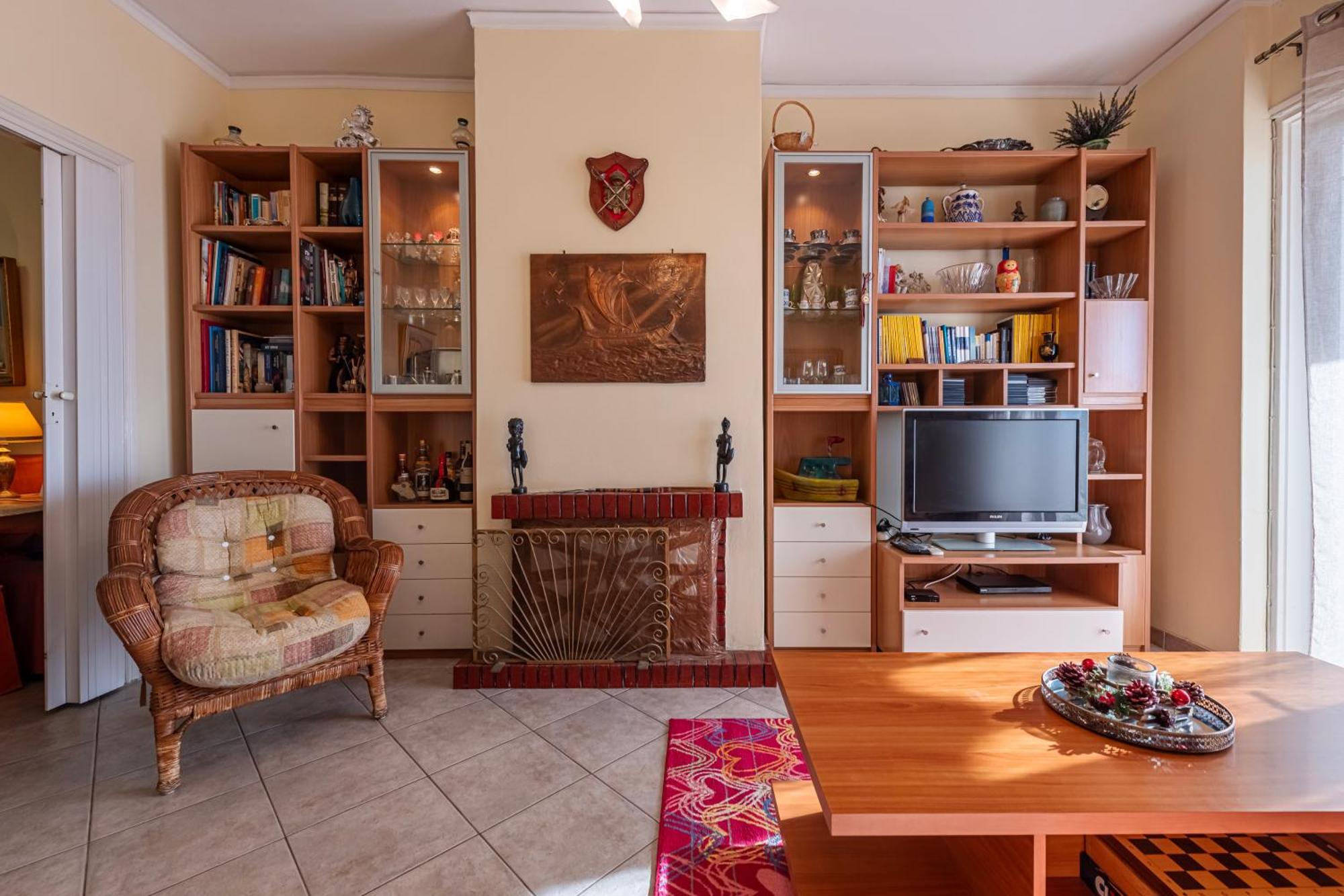 Sea View Apartment 100M From The Beach Saronida Екстериор снимка