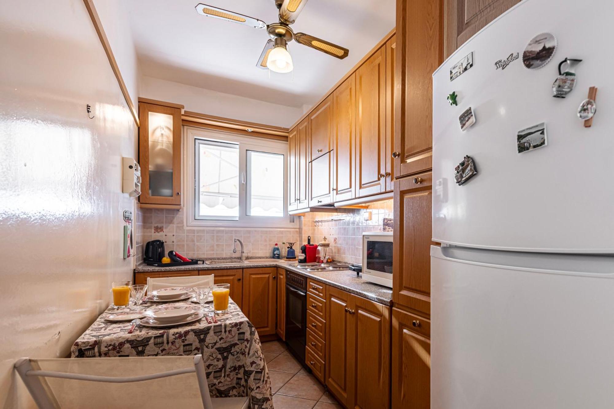 Sea View Apartment 100M From The Beach Saronida Екстериор снимка